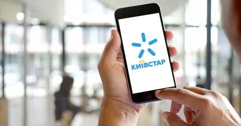 На Київщині пошкоджено будівлю з обладнанням «Київстару»: зв'язок працює
