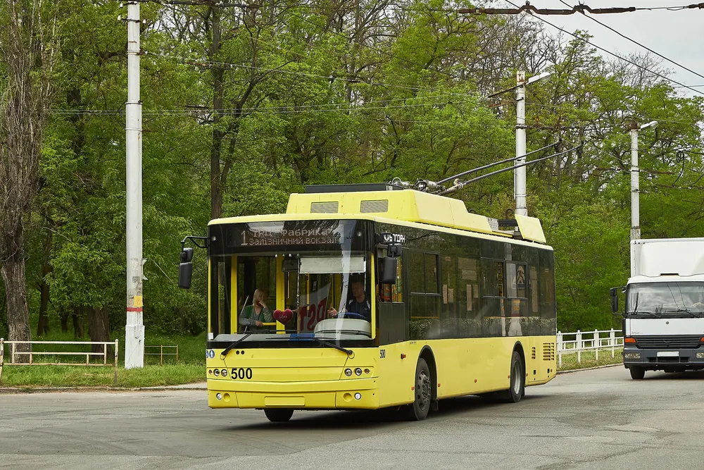 У Києві 24 серпня змінять маршрути тролейбусів №6, 16 та 18
