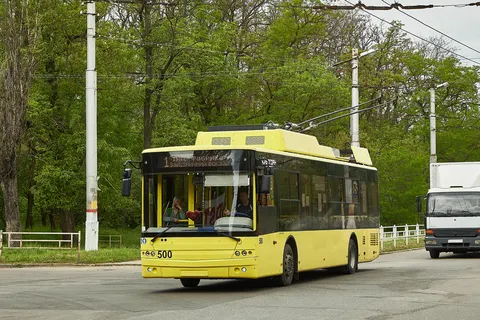 У Києві 24 серпня змінять маршрути тролейбусів №6, 16 та 18