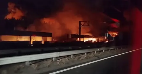 Атака на Київщині: є загиблі, понад 200 людей евакуювали з Милої