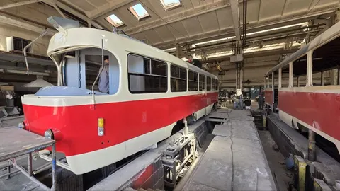 У Дарницькому депо капітально ремонтують третій трамвай Tatra T3