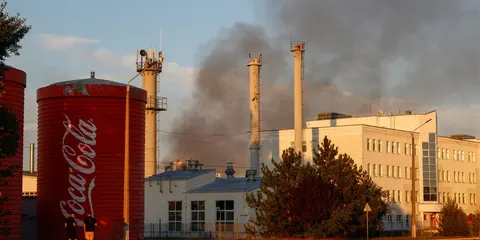 Російський дрон влучив у завод Coca-Cola на Київщині: що відомо