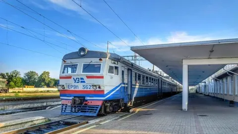 Провідники виштовхнули підлітка з потяга у Фастові: їх звільнили