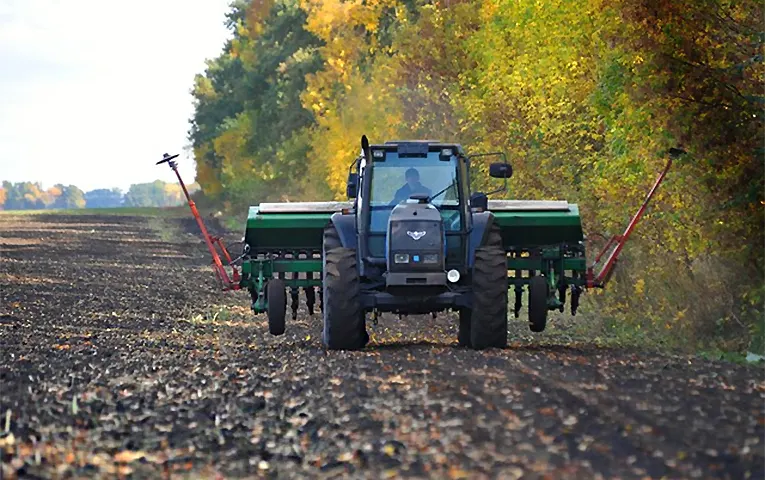На Київщині стартувала посівна озимих під урожай 2027 року