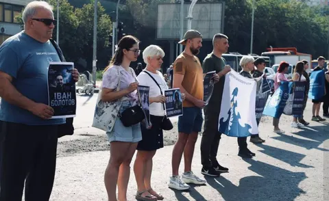 У Києві вшанували пам’ять льотчика Івана Болотова в день його 25-річчя