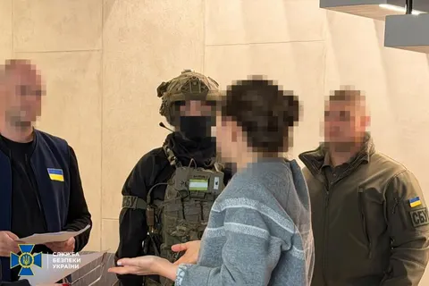На Київщині викрили підпільне виробництво препарату для схуднення: 27 підозрюван