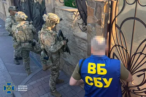 Заступника голови Хмельницької ОВА підозрюють у вимаганні «відкату» за ремонт до