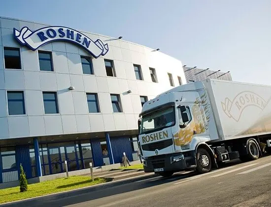 У Чубинському зруйновано склад Roshen: що буде з солодощами у магазинах