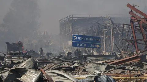 Рух трасою Київ—Чоп повністю відновлено після вибухів у Милі