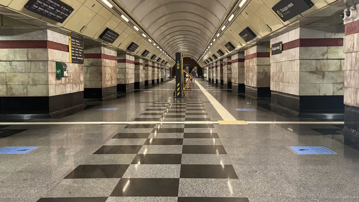 На станції «Сирець» з'явилися зони для пасажирів під час тривог