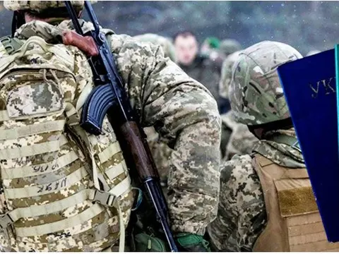 У Борисполі обговорюють петицію про мобілізацію жінок: що відомо