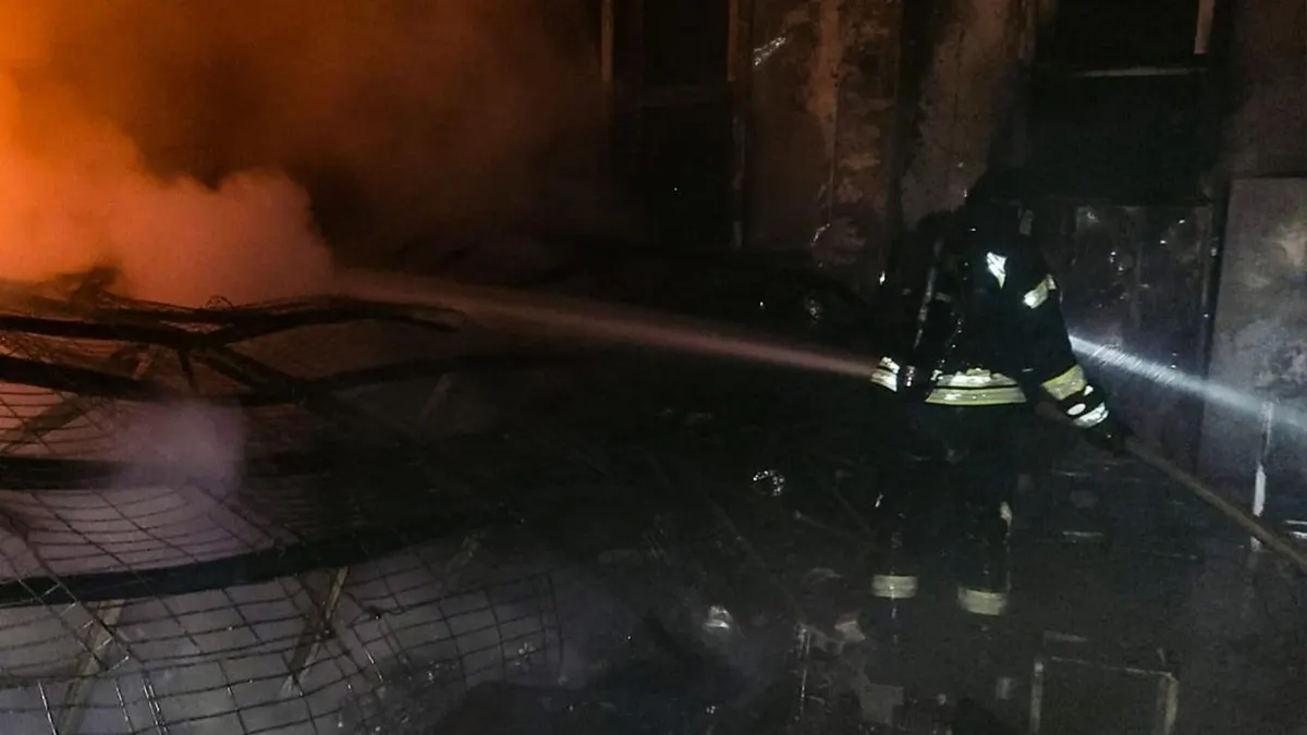 На Броварщині через атаку РФ горіла складська будівля, пошкоджено 4 будинки