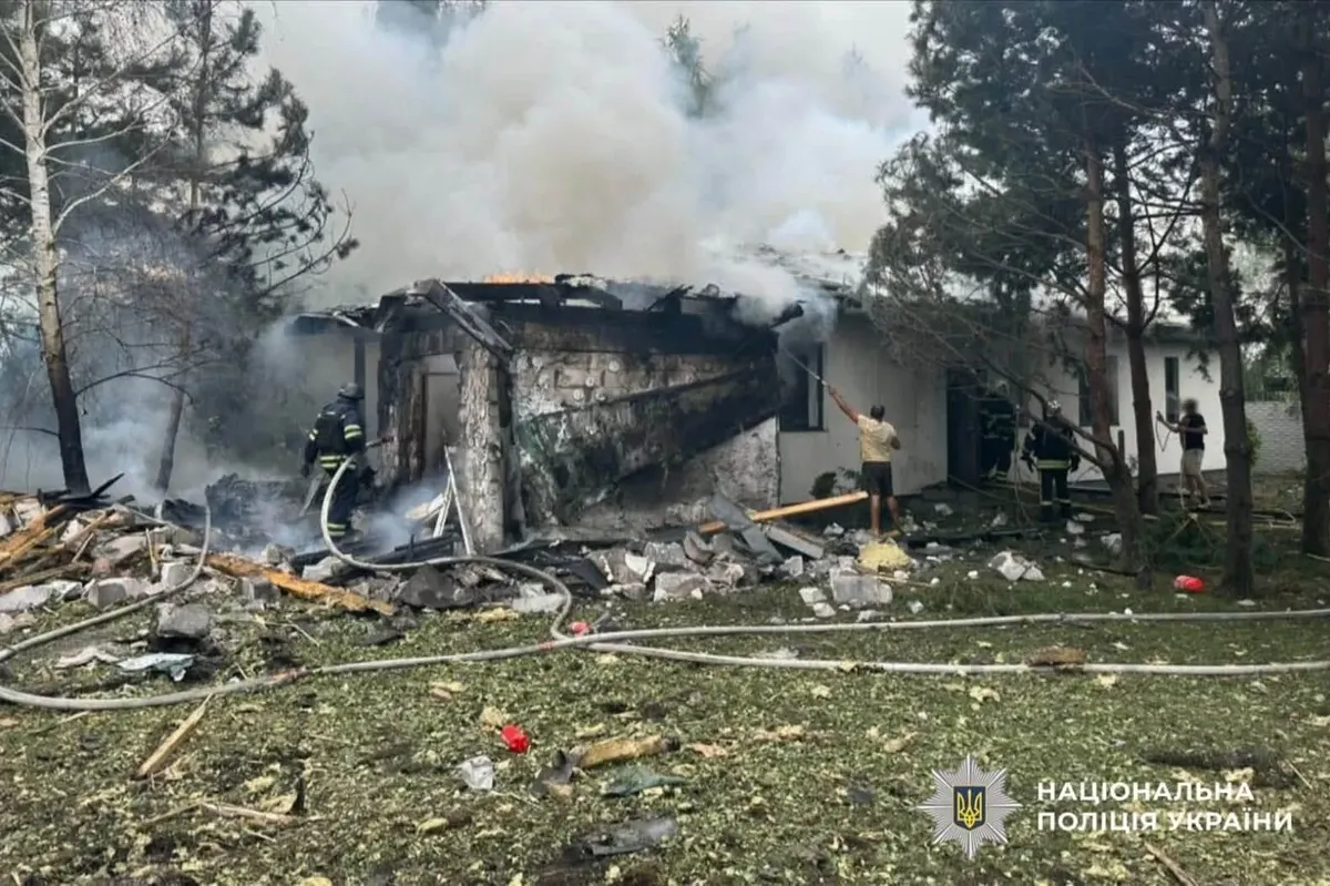 Атака на Київщину: п’ятеро постраждали, пошкоджено житло та склади