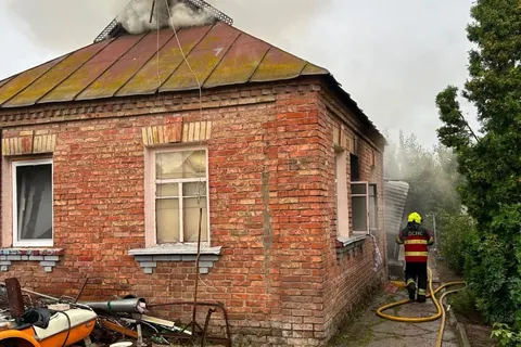 На Київщині чоловік підпалив будинок дружини під час сварки