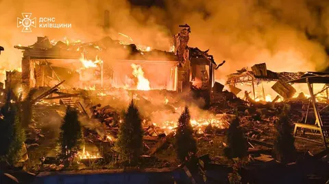Нічна атака на Київщину: у Пухівці загинули троє, серед них дитина