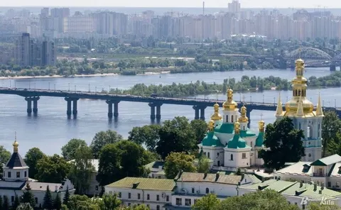 У Києві можуть щодня вмикати гімн після хвилини мовчання