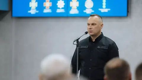 У Борисполі після нічної атаки РФ врятували двох людей з-під завалів будинку
