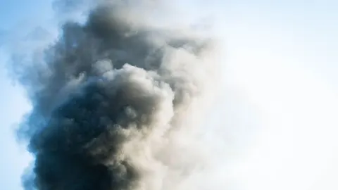 Атака на Бориспільщину: поранений чоловік, пошкоджені склади й магазин