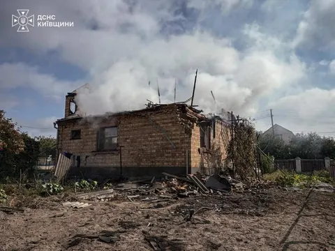 Атака безпілотників на Київщині: загинули жінка та двоє її дітей