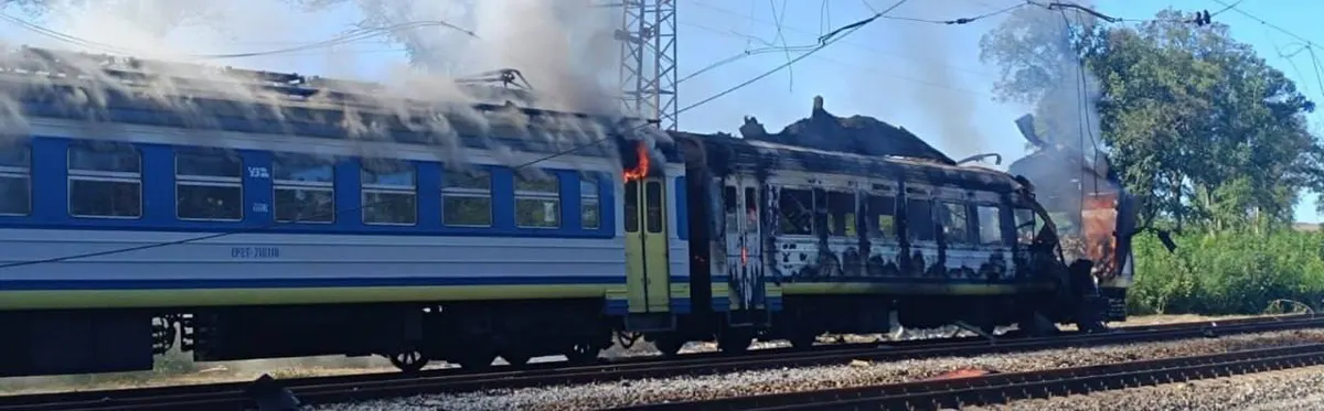На Харківщині дрон поцілив у пасажирський потяг, є постраждалі