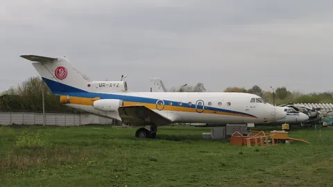 Удар по Жулянах: РФ поцілила у два старі літаки Як-40, — Гончаренко