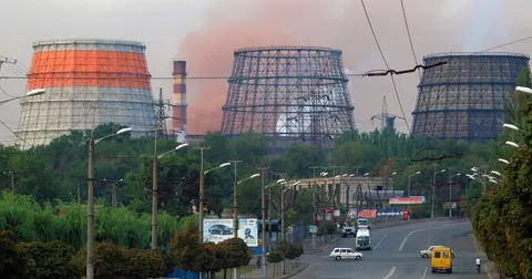 У Кривому Розі через нічну атаку РФ постраждав металургійний завод
