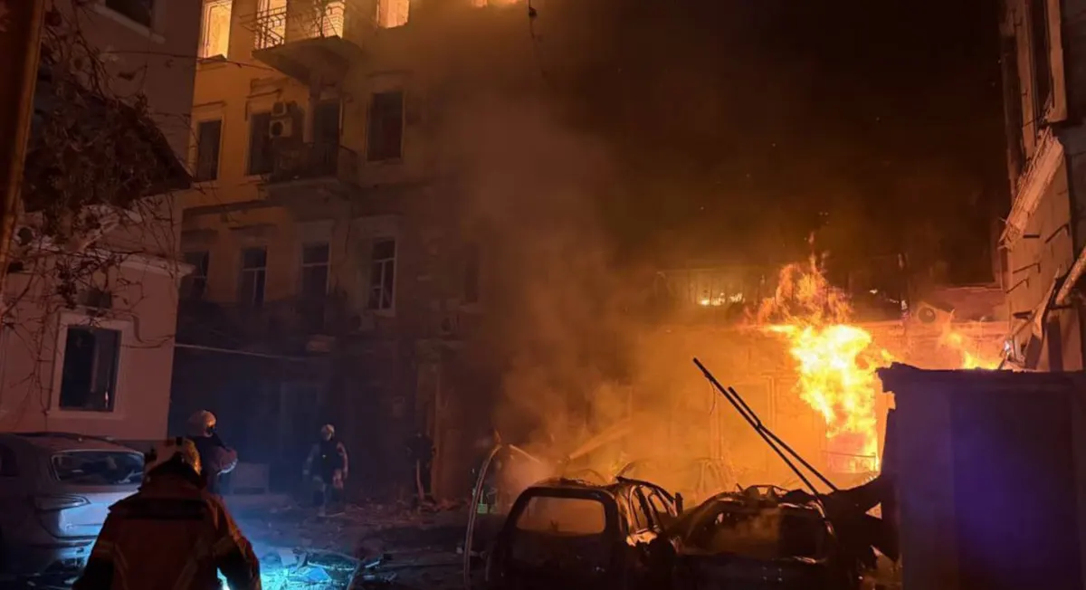 Росія вночі атакувала Одесу балістикою: восьмеро постраждалих
