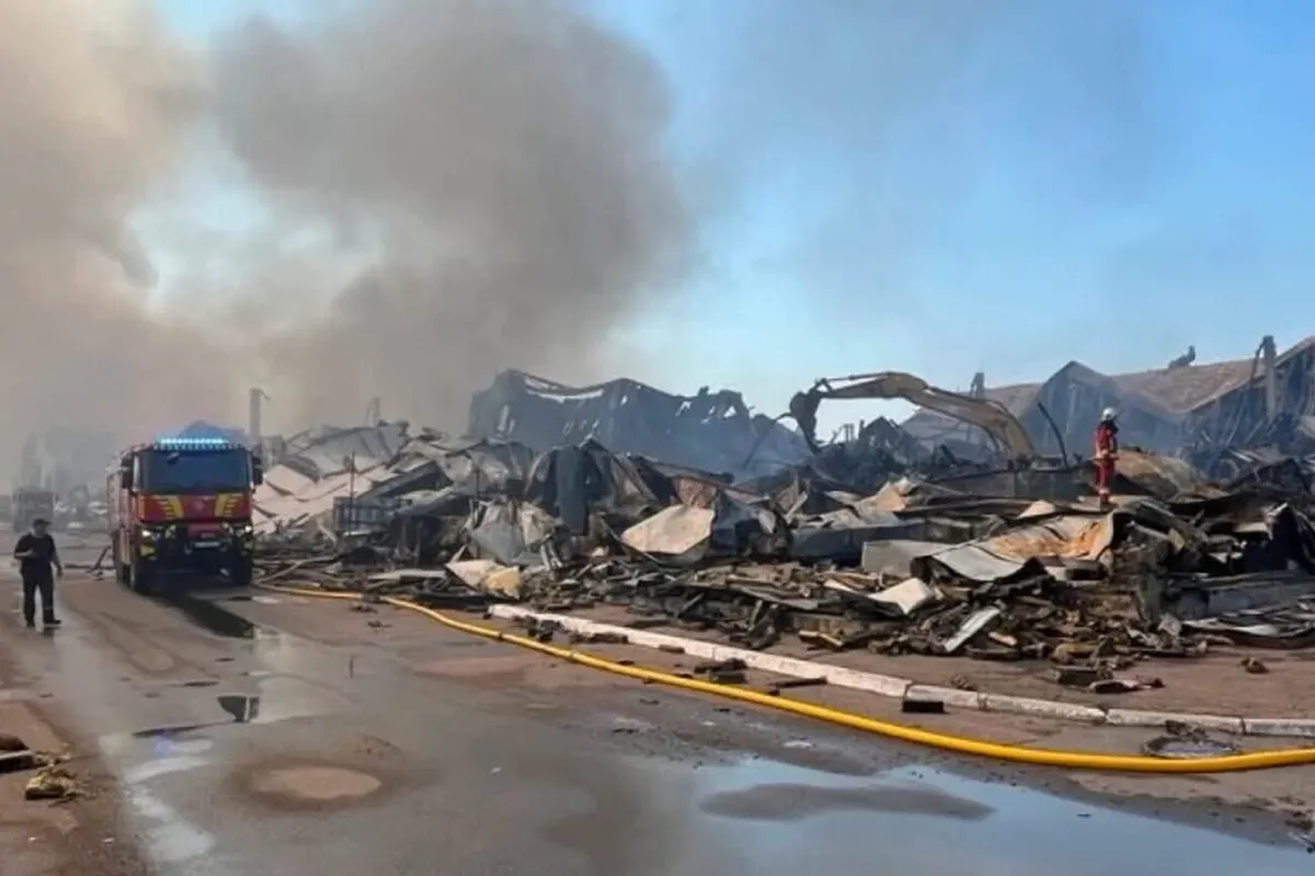 У Бучанському районі ворожий удар пошкодив складські приміщення