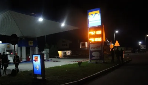 На Київщині посилять безпеку на АЗС: оповіщення, укриття та прибирання покинутих авто