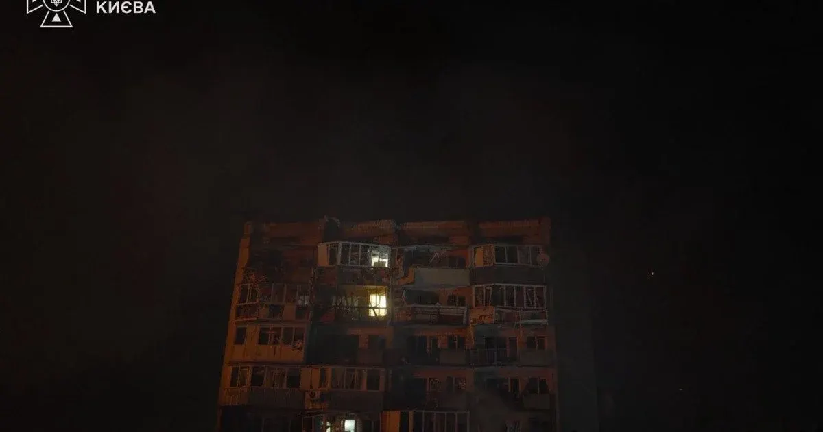 Нічна ракетна атака на Київ: пошкоджена лікарня, є загиблі