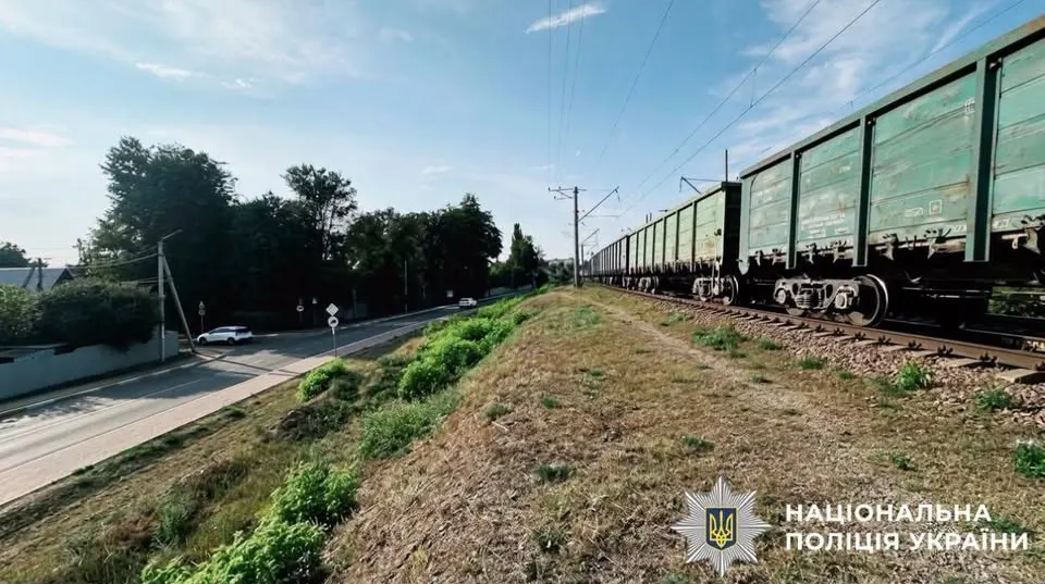 В Ірпені потяг смертельно травмував 14-річного хлопця