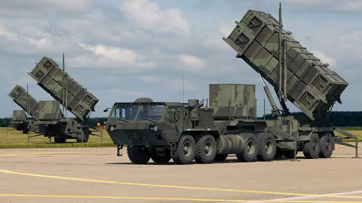 Трамп відмовив Україні у 300 ракетах Patriot: деталі зустрічі