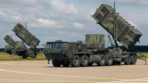 Трамп відмовив Україні у 300 ракетах Patriot: деталі зустрічі