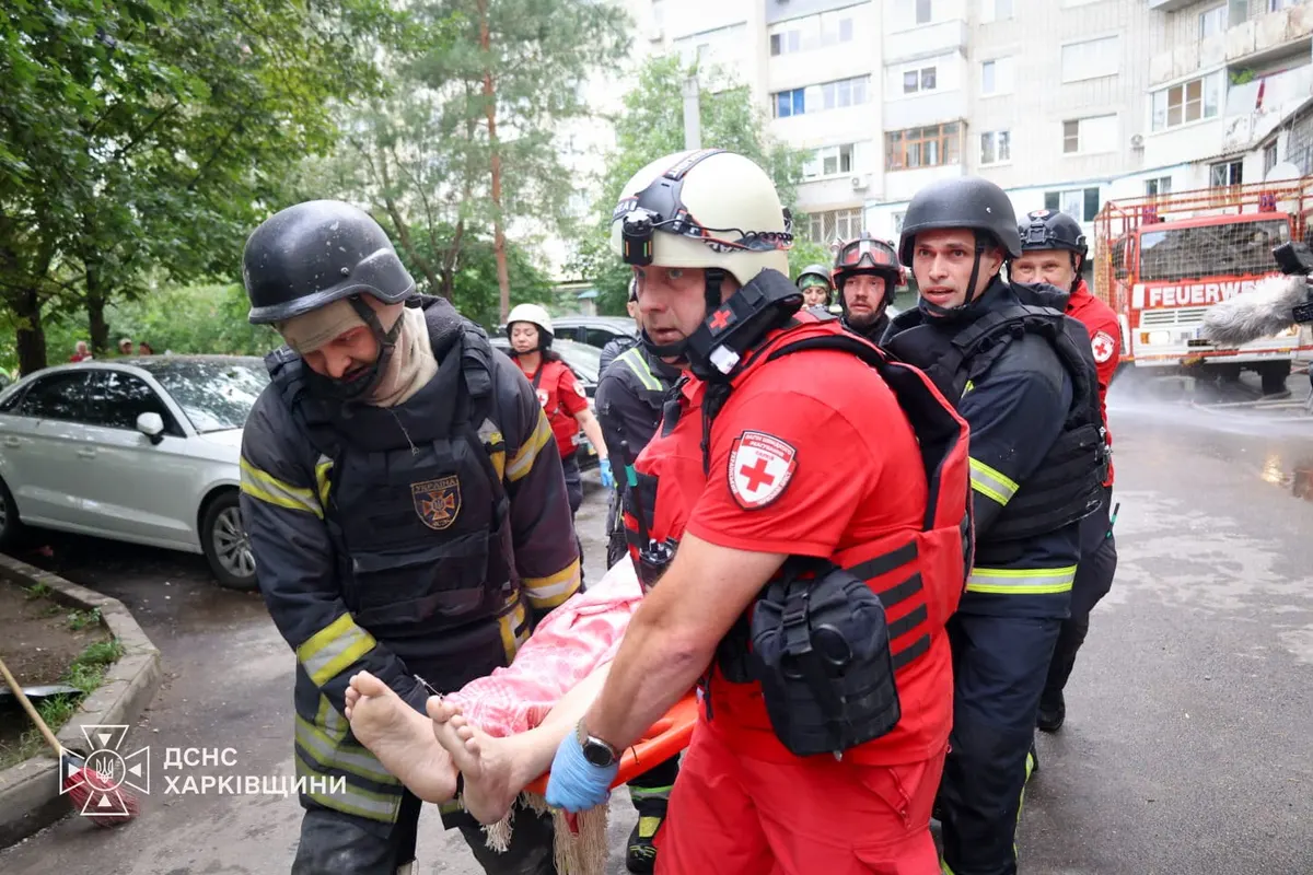 Удар по Салтівці: двоє загиблих, 23 постраждалих, зруйновані поверхи