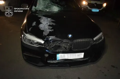 Водія BMW, який збив чоловіка на Дарницькому мосту, засудили до шести років тюрм