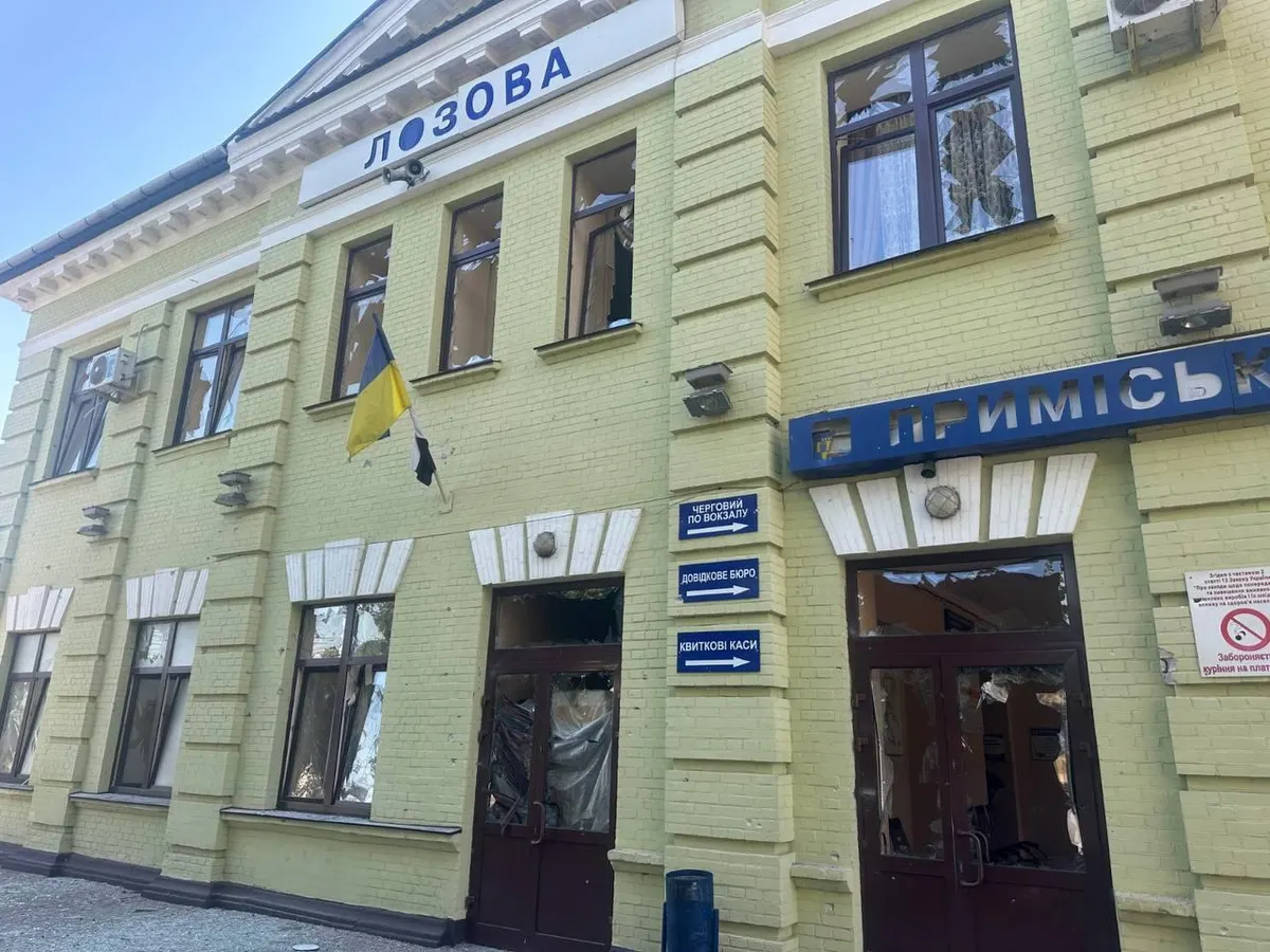 Росіяни 41 раз атакували залізницю: шість працівників загинули