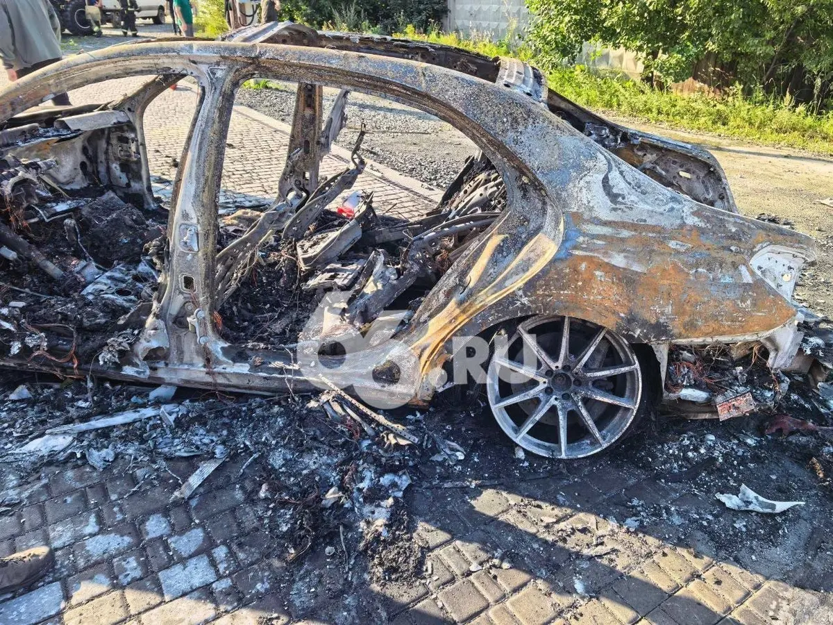 У РФ підірвали автівку директора заводу, що виробляє дрони для війни проти України