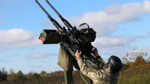 Атака дронів на Київщину: поранена жінка, пошкоджено будинок і склади
