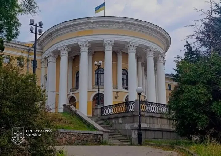 Жовтневий палац повернули державі: рішення суду