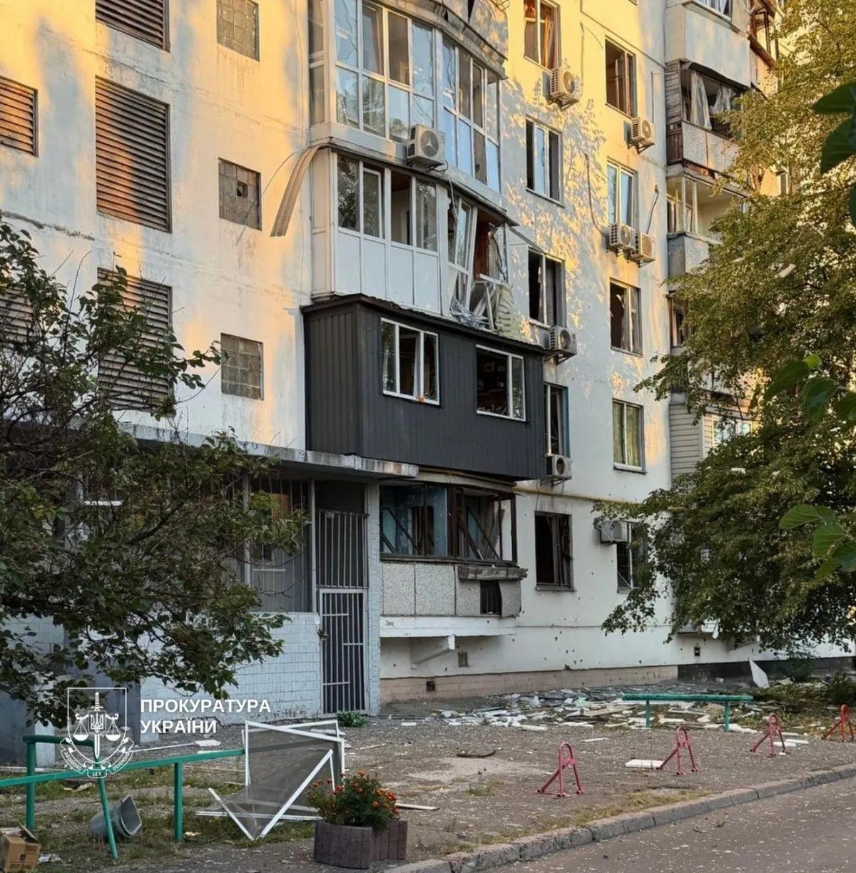 Нічна атака на Київ: постраждали 16 людей, серед них двоє дітей
