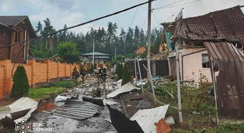 Наслідки ракетного удару по полігону на Київщині: пошкоджено майже 30 будинків т