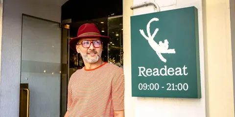 Книгарня Readeat відновлює роботу після атаки на склади: плани та підтримка